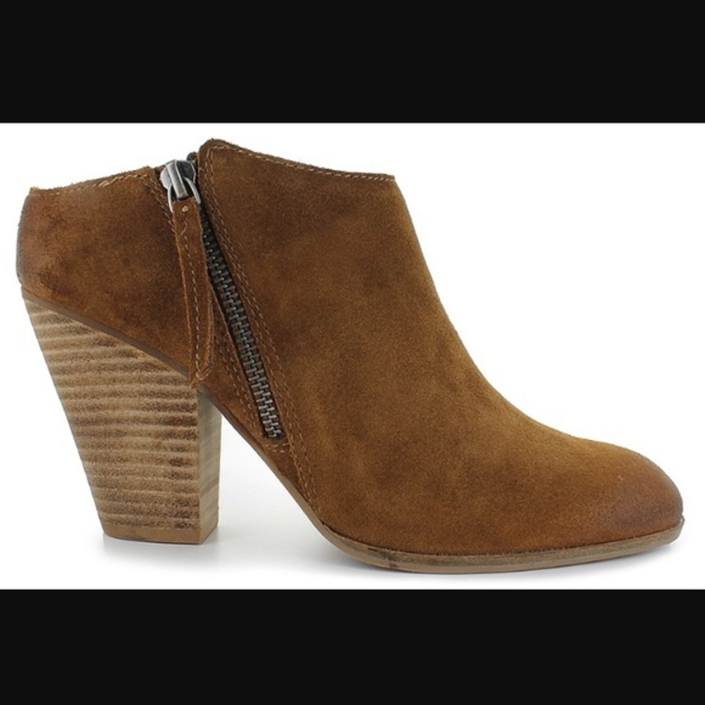 NEW Dolce Vita mules/booties
